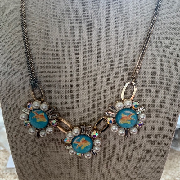 Jewelry - Betsey Johnson necklace